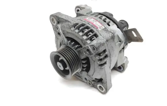 Hyundai Santa Fe Generator/alternator 373002G061 3732028090