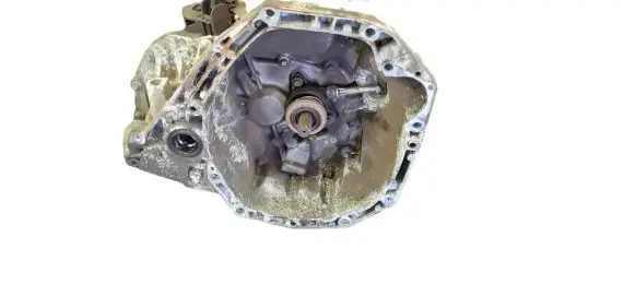 Renault Clio IV Manual 6 speed gearbox 321016454R