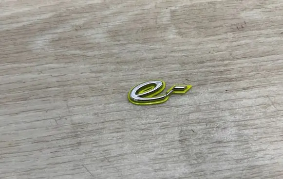 Porsche Cayenne (92A) Fender model badge letters 95855950021
