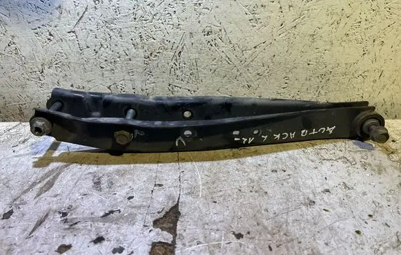Rear upper control arm/wishbone