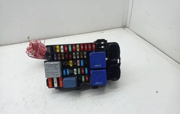 Renault Megane III Fuse module 18013301C 091118