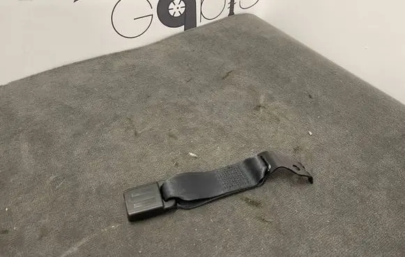 Maserati Levante Rear seatbelt buckle 6700995440 0T002 634354700C