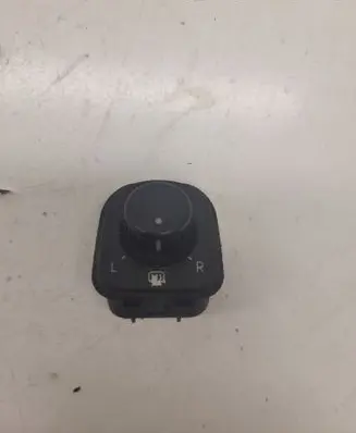 Volkswagen PASSAT B6 Wing mirror switch 1K0959565F
