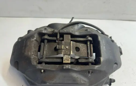 Volkswagen Touareg II Front brake caliper 209236052A