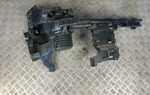 Rear bumper mounting bracket