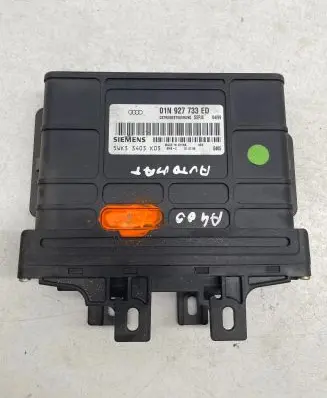 Audi A4 S4 B5 8D Gearbox control unit/module 01N927733ED 5WK33403K03