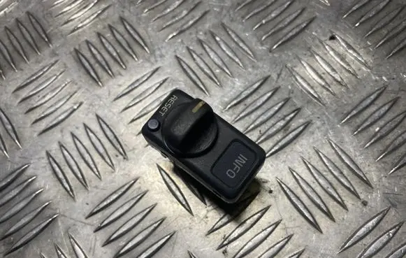 Volvo V70 Electric window control switch 9462959 98W34