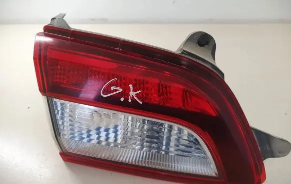 Subaru Outback (BS) Tailgate rear/tail lights 13260228