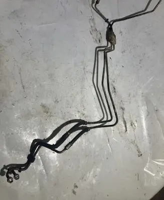 Jeep Grand Cherokee (WK) Gearbox oil cooler pipe/hose 