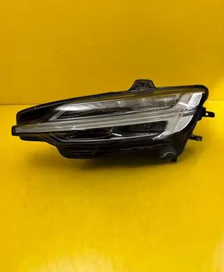 Volvo S90, V90 Headlight/headlamp 32314160