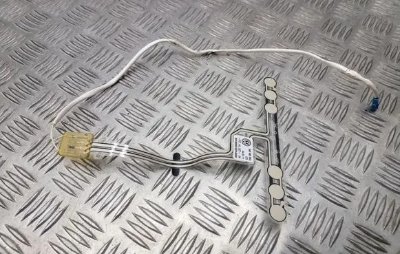 Volkswagen Golf VI Seat pressure sensor 5K0963553