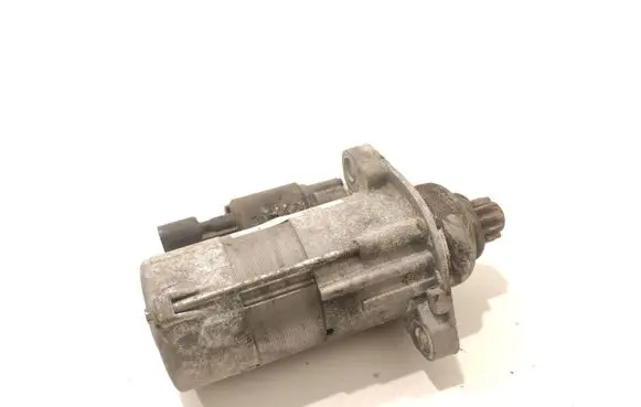 Volkswagen Caddy Starter motor 02M911024N