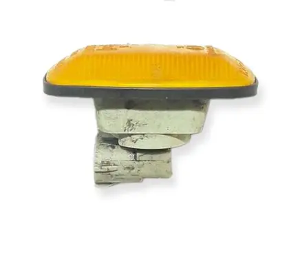 Front fender indicator light