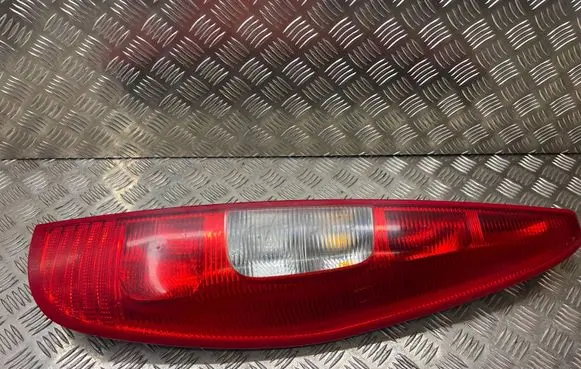 Mitsubishi Colt Rear/tail lights S1022A01