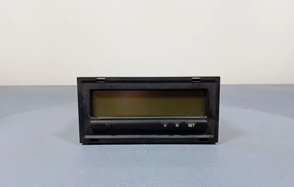 Mitsubishi Carisma Radio/CD/DVD/GPS head unit MR975046