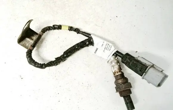 Hyundai Tucson JM Lambda probe sensor 3921037543 39210-37543