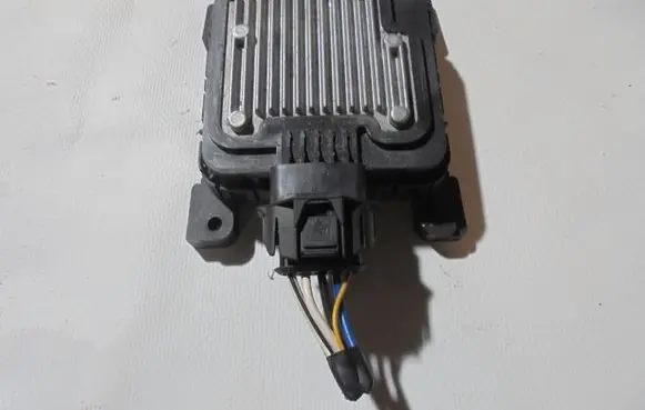 Volvo XC90 Fuel pump relay 30769225