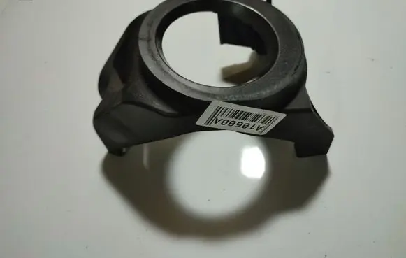 Headlight/headlamp mounting bracket