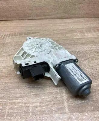 Audi A6 Allroad C6 Rear door window regulator motor 4F0959802C