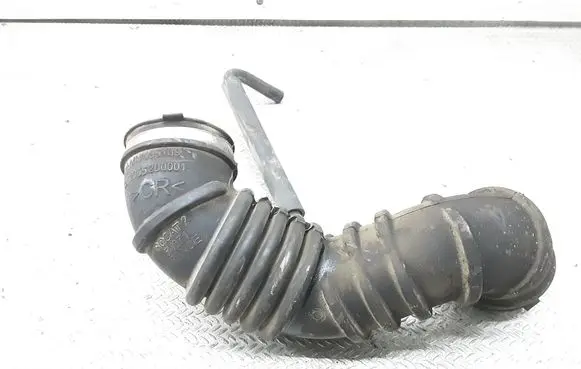 Mitsubishi Colt Air intake hose/pipe MN135109