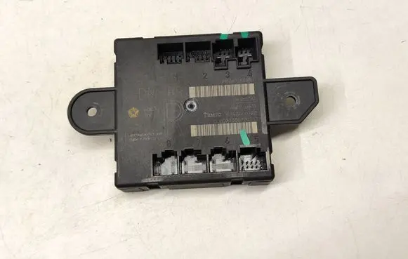 Chrysler Voyager Door control unit/module 04602806AH SW070611 00404002B2