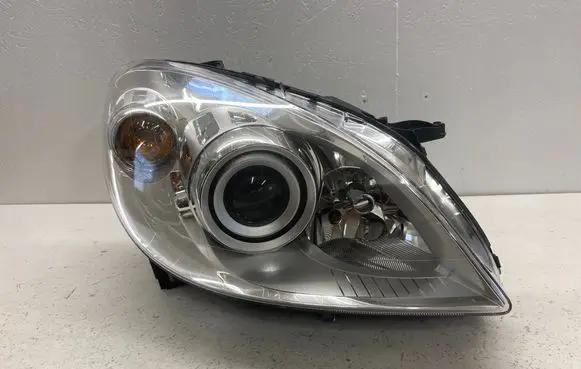 Mercedes-Benz B W245 Headlight/headlamp A1698205261 0301220288 231210630