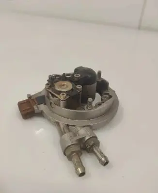 Volkswagen Golf III Throttle valve 46062