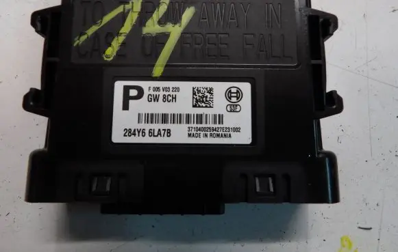 Renault Clio V Air conditioner control unit module 284Y66LA7B F005V03220 371040025942