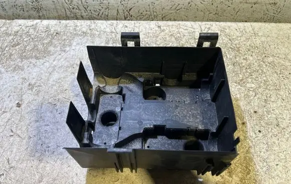 Ram 1500 Fuse box cover 68277335AA