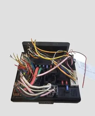 Nissan Qashqai Fuse module 284B7BB00C 522792F01