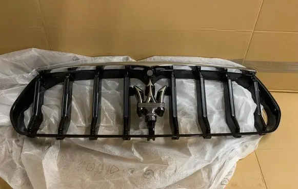 Maserati Levante Front bumper upper radiator grill 670151261 670151263