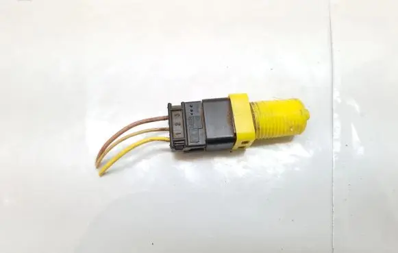 Renault Megane I Brake pedal sensor switch