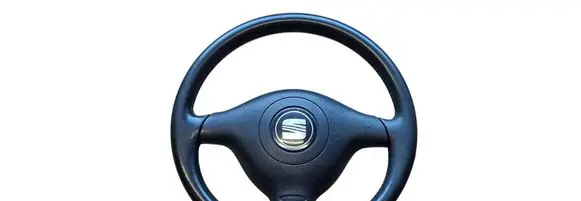 Seat Toledo II (1M) Steering wheel 1J0419091AE 1M0880201K