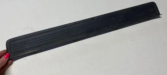 Honda CR-V Front sill trim cover 84202SWAA
