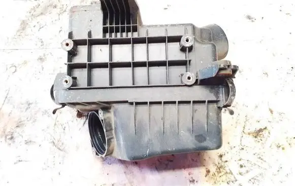 KIA Rio Air filter box