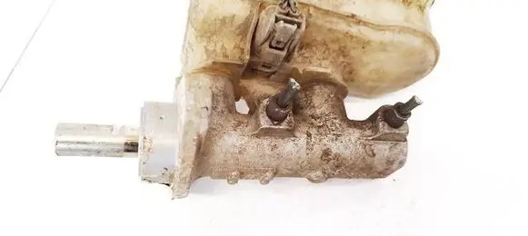 Honda CR-V Master brake cylinder