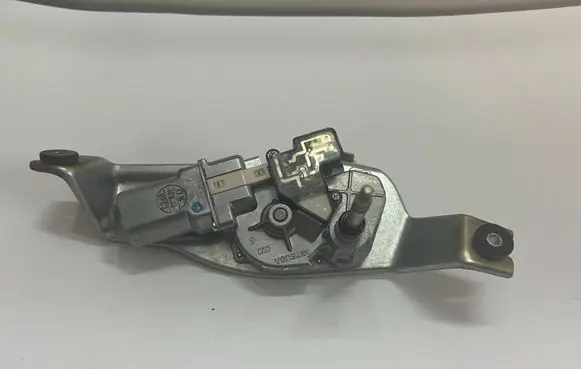Mazda 3 III Rear window wiper motor