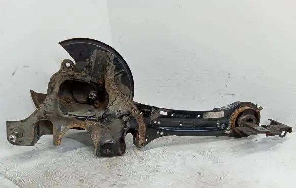 Volvo V60 Rear wheel hub spindle/knuckle 6G915A969 D3B5A