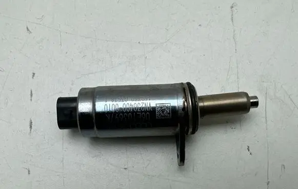 Audi A3 S3 8V Camshaft vanos timing valve 06E103697K