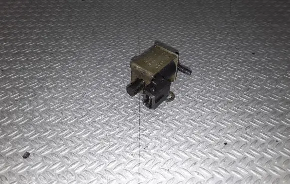 Audi A6 S6 C5 4B Valve vacuum 026906283H