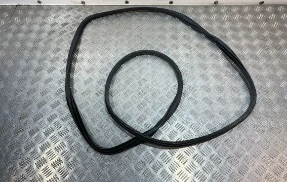 Subaru Ascent Rear door rubber seal (on body) 