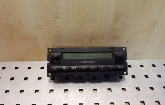 Skoda Octavia Mk1 (1U) Climate control unit