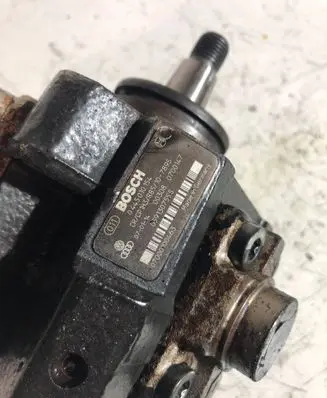 Audi A6 S6 C6 4F Fuel injection high pressure pump 059130755S 0445010154