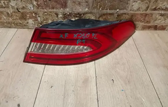 Jaguar XF X250 Rear/tail lights
