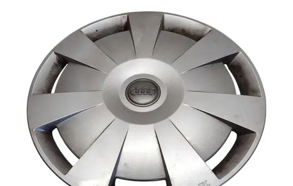 Audi A3 S3 8V R16 wheel hub/cap/trim 8V0601147C