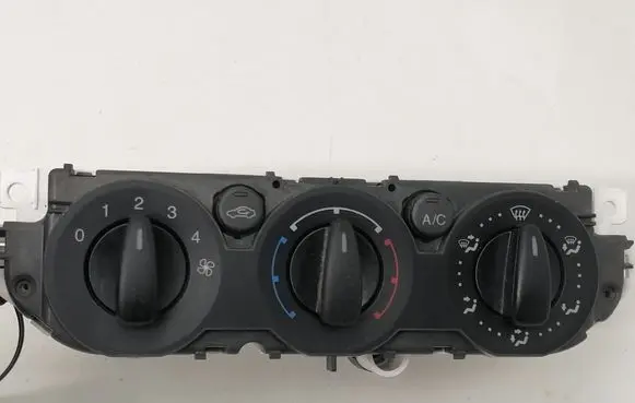 Ford Focus Climate control unit 69607003 3M5T19980AD 69607320
