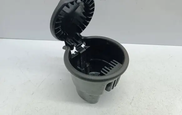 Ford Focus Car ashtray 5L8J7804803ACW 5L8J7804803CAW