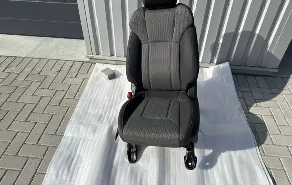 Subaru Forester SK Front driver seat 64150SJ150NK 64150SJ151NK 64140SJ210NK