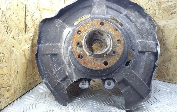 BMW 5 F10 F11 Rear wheel hub 6784901