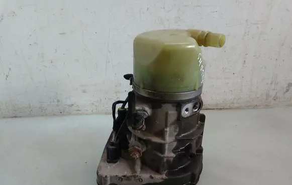 Ford Galaxy Power steering pump 6G913K514